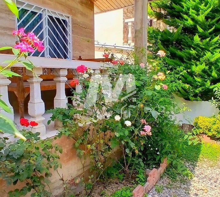 خرید ویلای نیم‌پیلوت ارزنده سند دار شهرکی | ۳۰۰ متر