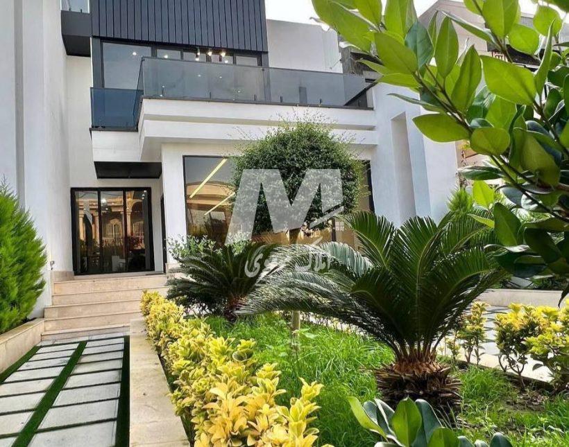خرید ویلای دوبلکس مدرن استخردار روف گاردن شهرک تاپ لوکیشن | ۲۲۰ متر