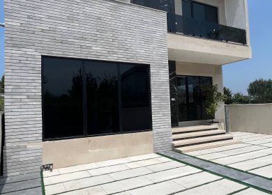 فروش ویلا ۲۵۵ متر بنا استخردار شهربند چمستان | 200 متر