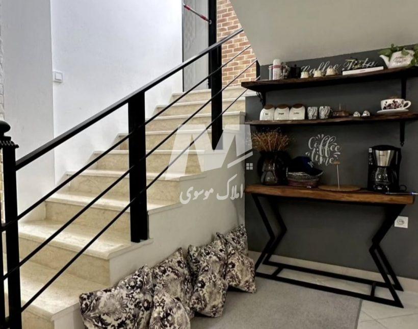 فروش اقساطی ویلا کلاسیک استخردار ۳۰۰ متری دامنه جنگل نور | ۳۰۰ متر