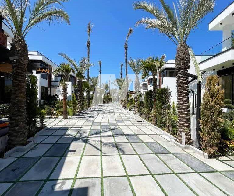 خرید ویلا در رویان ۳۰۰ متر با استخر، سونا و جکوزی سند دار | ۳۰۰ متر