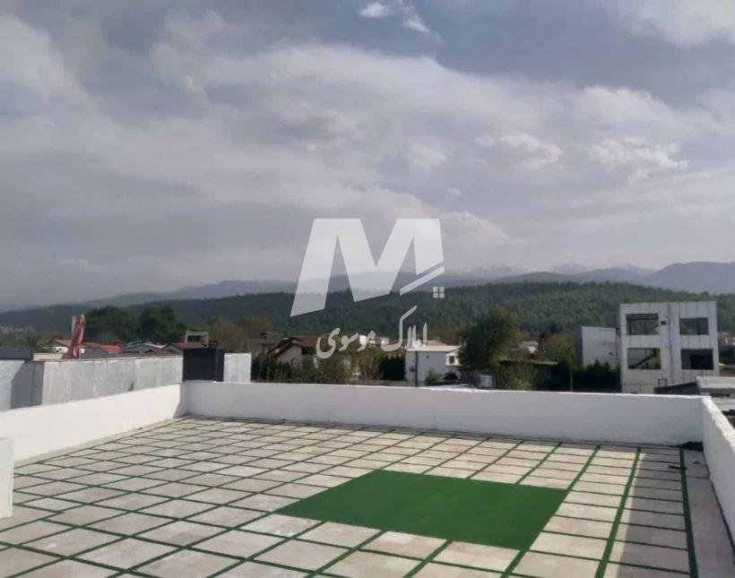 خرید ویلا در نور ۲۸۰ متر با استخر داخلی و روف با ویوی بکر جنگل | ۲۸۰ متر