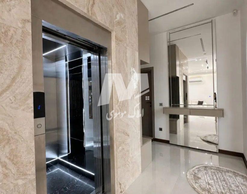 خريد ويلا كلاسيك مهندسي ساز فول فرنيش با سند تك برگ و متريال عالي | 570 متر