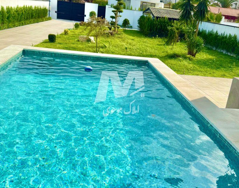فروش ویلای تریبلکس همراه با آسانسور و استخر | ۹۵۰ متر