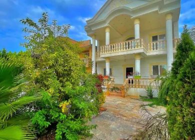 خرید ویلا در نور ۳۰۰ متری نما کلاسیک مبله کامل با سند تک برگ | ۳۰۰ متر