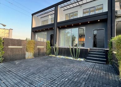 خرید ویلای دوبلکس مدرن استخردار شهرکی سند دار تاپ لوکیشن | ۳۰۰ متر