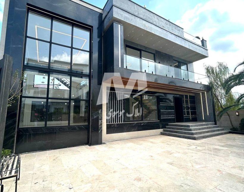 خرید ویلا تریبلکس ۳ خواب سند عرصه اعیان شهرکی جنگلی چمستان | ۳۳۲ متر