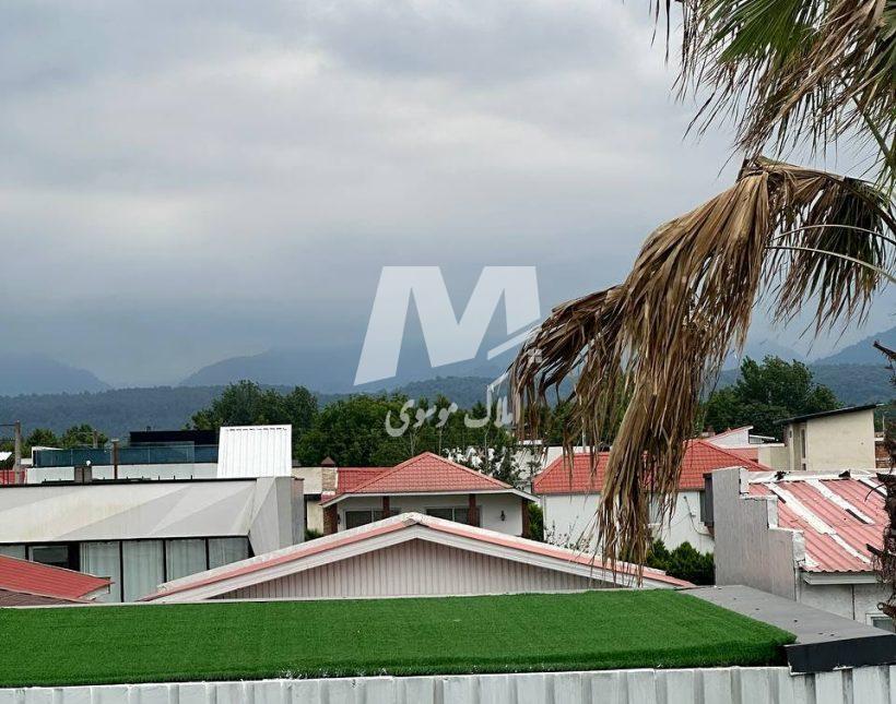 خرید ویلای تریپلکس لوکس در همصفا چمستان ۴ خواب مستر | ۳۰۰ متر