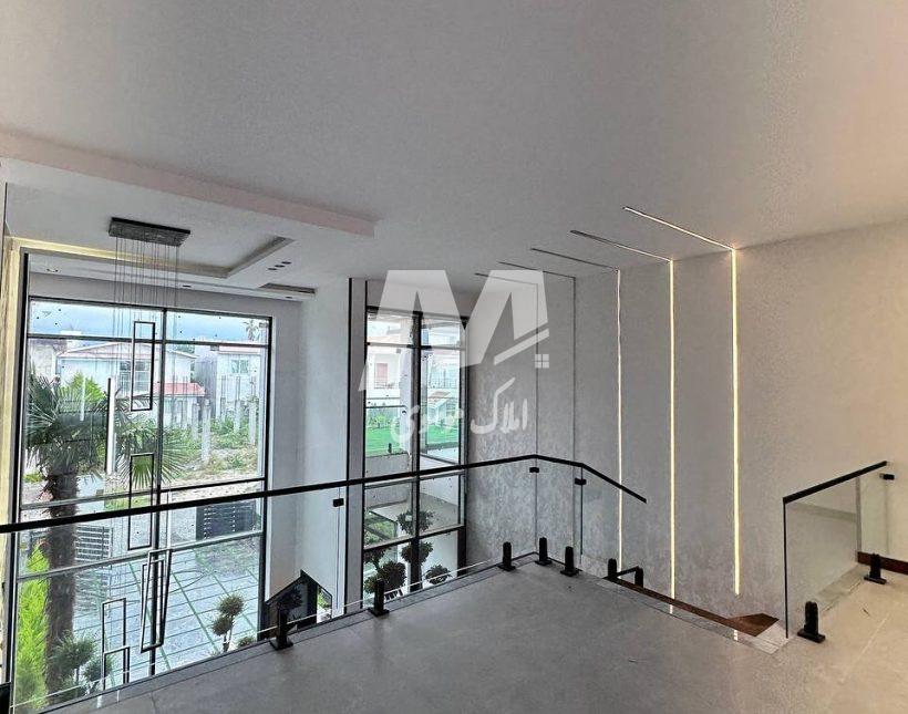 خرید ویلای تریپلکس لوکس در همصفا چمستان ۴ خواب مستر | ۳۰۰ متر