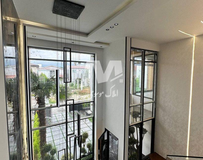 خرید ویلای تریپلکس لوکس در همصفا چمستان ۴ خواب مستر | ۳۰۰ متر