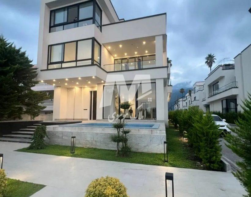 خرید ویلا دوبلکس استخر چهار فصل و مدارک کامل چمستان | ۳۶۰ متر