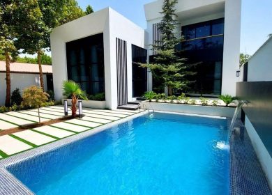 خرید ویلا در نور مازندران ۳۰۰ متری فول فرنیش شهرکی استخردار | 300 متر