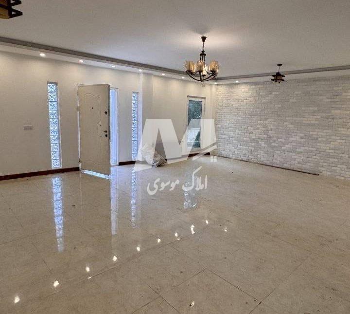 فروش ویلا کلاسیک در جوربند قطعه اول جنگل | ۳۰۰ متر