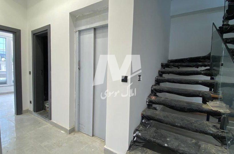 خرید ویلای ۳۷۰ متری استخردار با آسانسور در نوشهر | ۲۷۵ متر