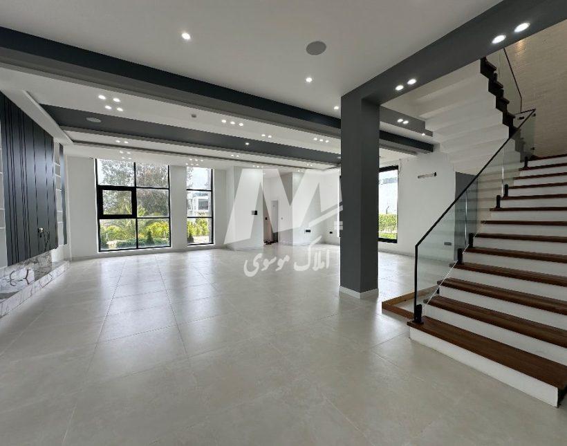خرید ویلای استخردار در چمستان به متراژ ۳۶۰ متر | ۵۶۰ متر